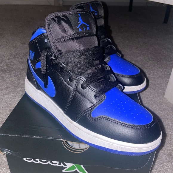 Nike Air Jordan 1 Mid Black Hyper Royal - Picture 1 of 8